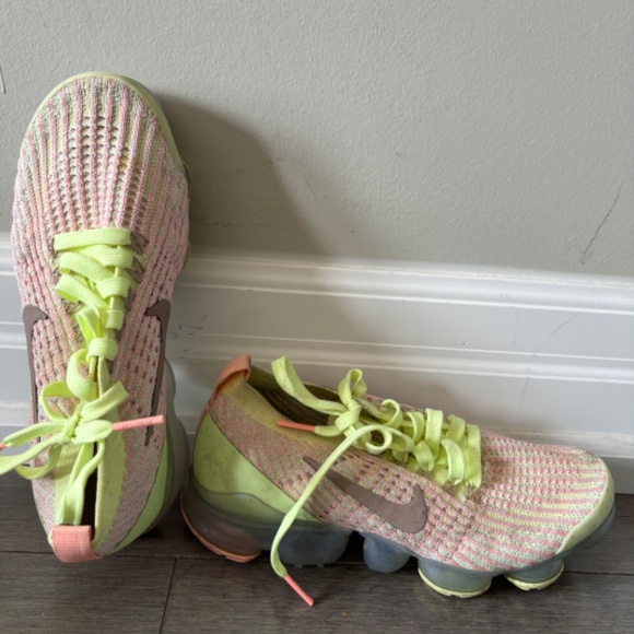 Ladies size 6 vapour max - Picture 3 of 6